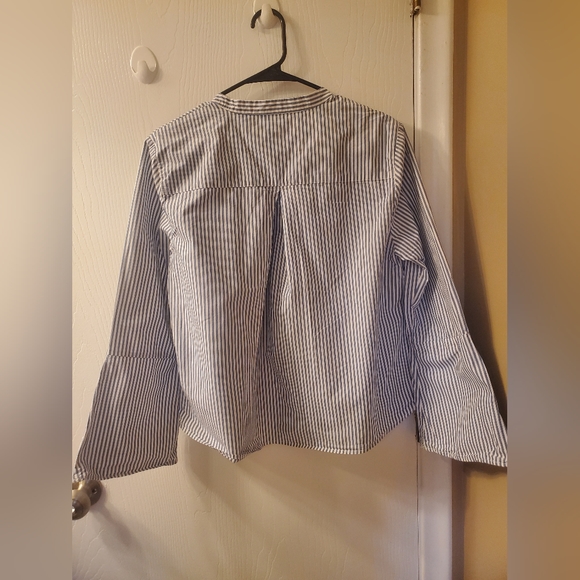Simply Styled petites button down/up top - Picture 3 of 7
